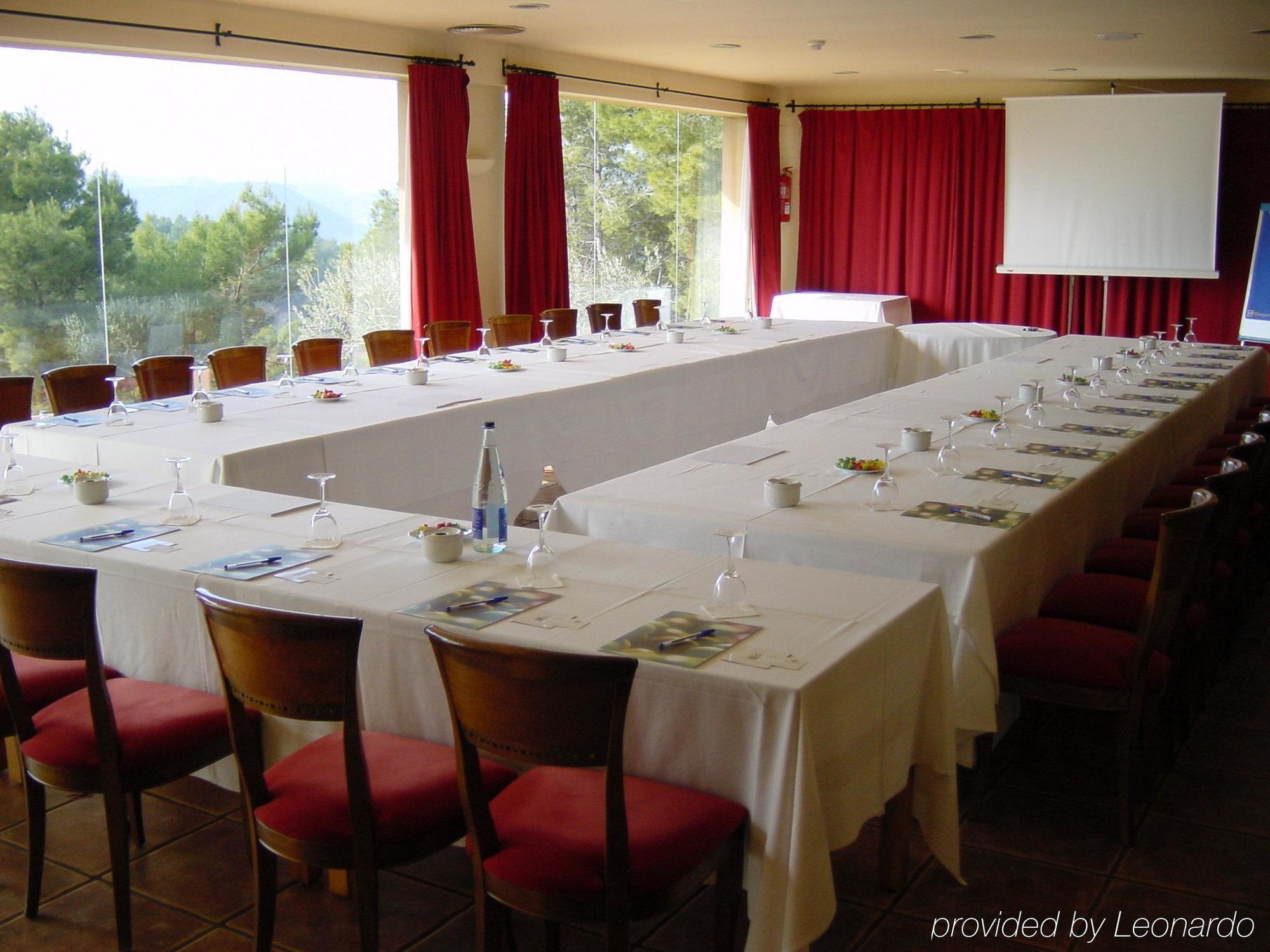 Hotel Golf Can Rafel Corbera de Llobregat Facilities photo